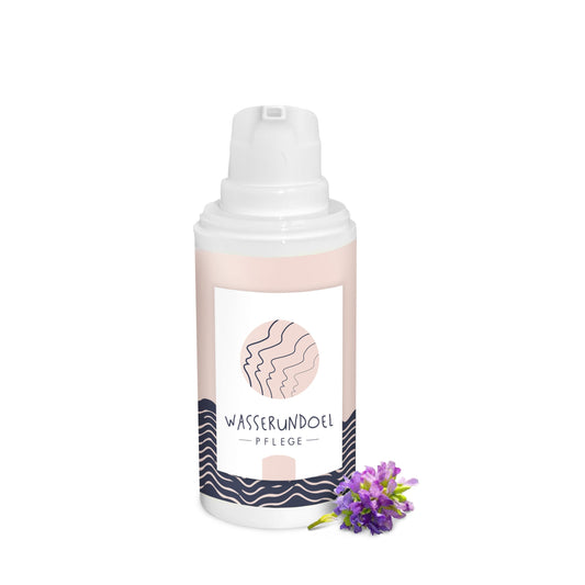 Anti-Aging Serum von wasserundoel im Airless-Spender mit kleiner Bakuchiol-Blüte im Vordergrund